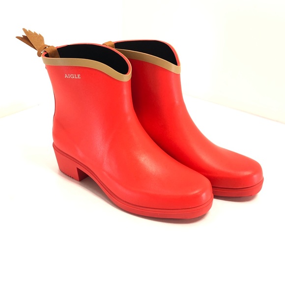 Aigle Shoes - NWT Aigle "Miss Juliette Bottillon" Rain Booties in Cerise Tea